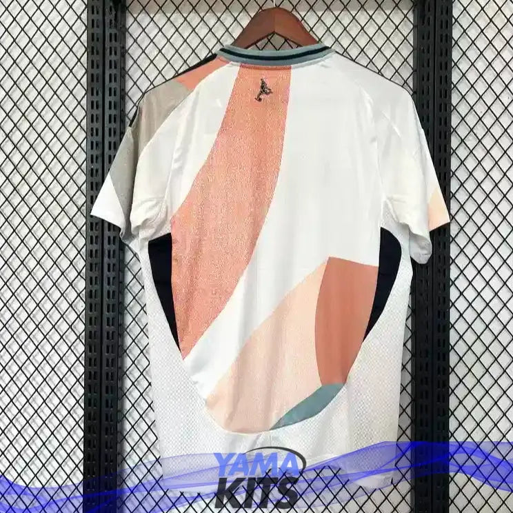 Maillot Espagne extérieur Féminin "beige,bleu,rose" 2025/2026 YamaKits Foot