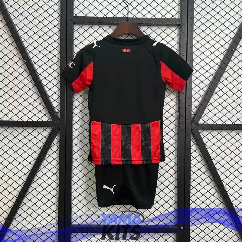 Maillot Ac Milan enfant domicile 2025/2026 YamaKits Foot